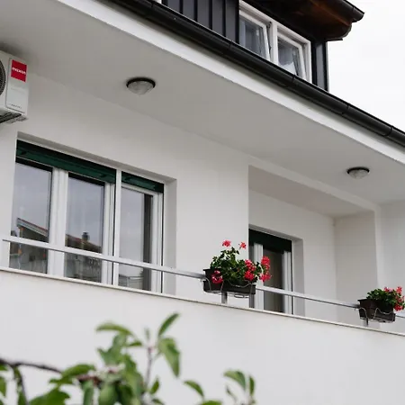 Apartment Petri - Close To The Sea