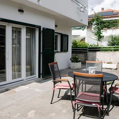 Apartment Petri - Close To The Sea Tisno