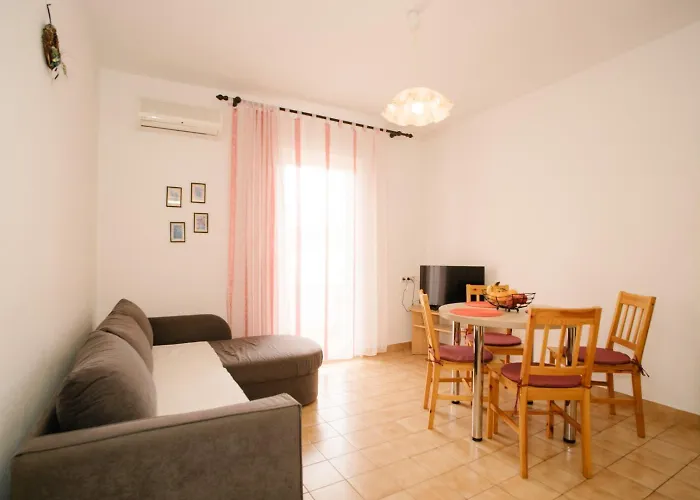 Petri Apartamento Tisno