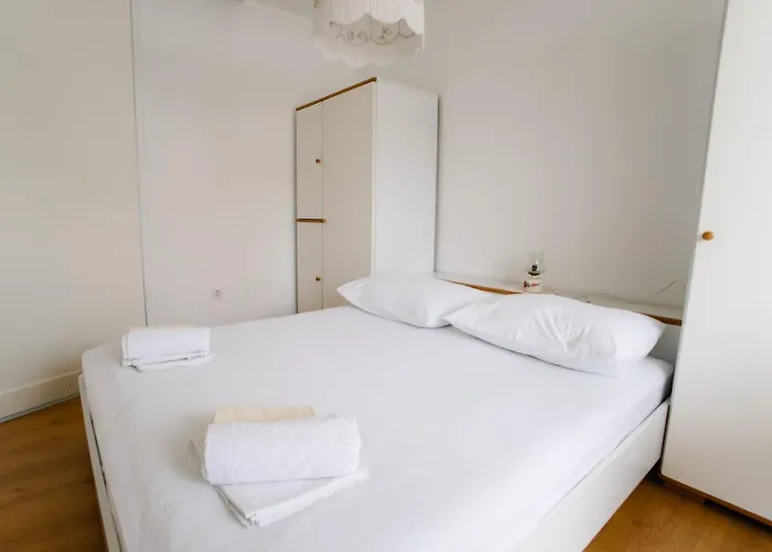 Petri Apartamento Tisno