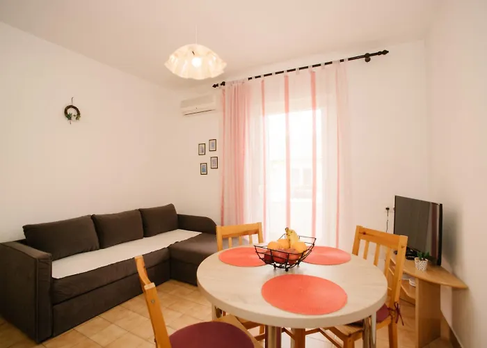 Petri Apartamento Tisno